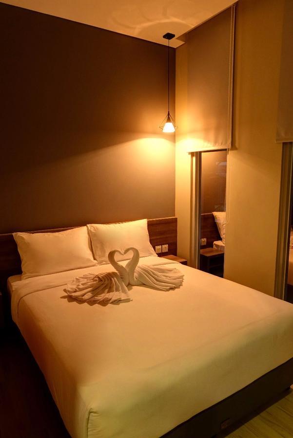 ג'קרטה U Stay Hotel Tebet מראה חיצוני תמונה